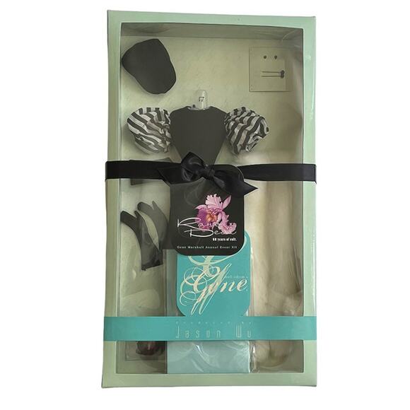 Integrity Toys Gene Doll “Dangerous Curves” SAMPLE Fashion Ensemble COA NRFB - Picture 2 of 5